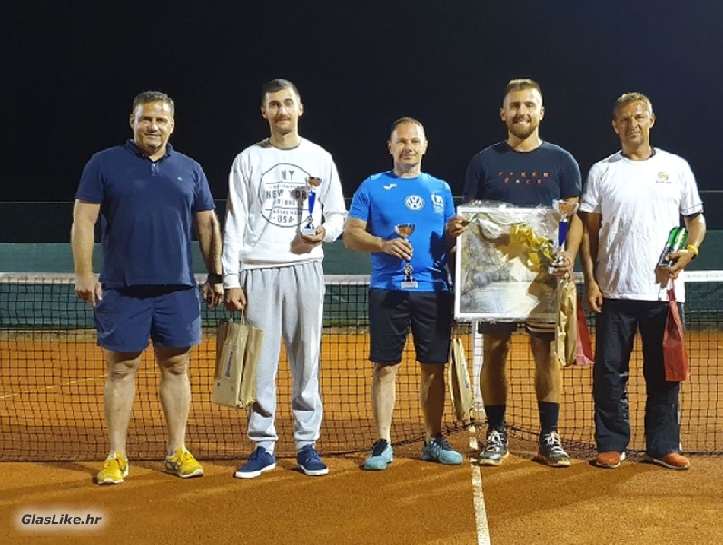 Braća Premuž dominirala na tenis turniru "Gospić 2019"