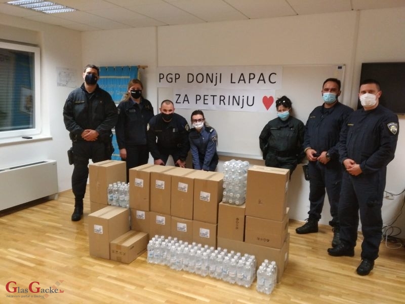 Lički policajci s kolegama na ispomoći odrekli se pakiranih obroka za Petrinju