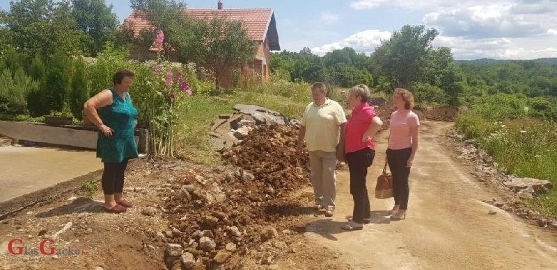Rekonstrukcija vodovodne mreže u Malom Kutu 
