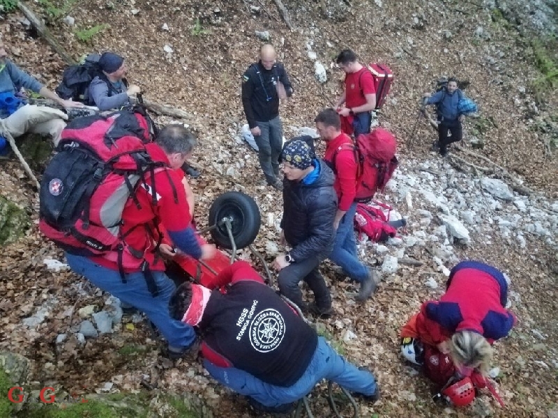 HGSS Stanica Gospić ovaj je vikend pronašla „blago“ i spasila dva života 
