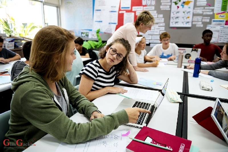Youth Business Camp Švicarska u Zagrebu 