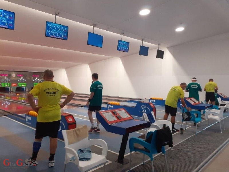 Kuglački klub Velebit iz Otočca potukao K.K.Grmoščica iz Zagreba
