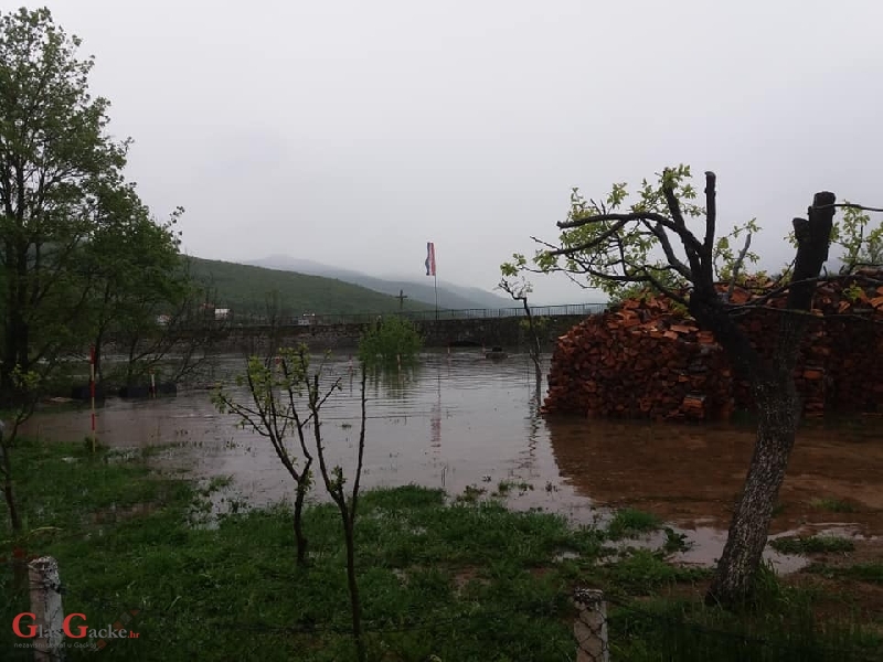 Borba s poplavom u Općini Brinje 