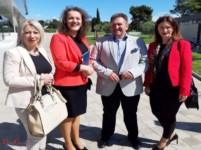 Općini Brinje 4 milijuna kuna iz programa ruralnog razvoja RH za uređenje groblja u Brinju 