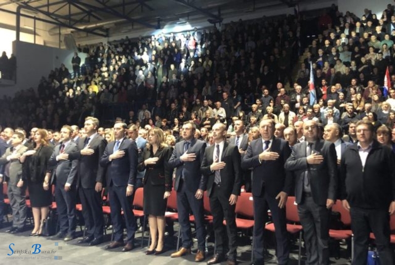 Započeo veličanstven skup HDZ-a u prepunoj gradskoj sportskoj dvorani!