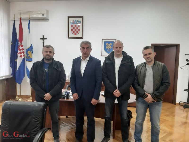Predstavnici Zrakoplovnog saveza LSŽ-e na prijamu kod župana Milinovića 