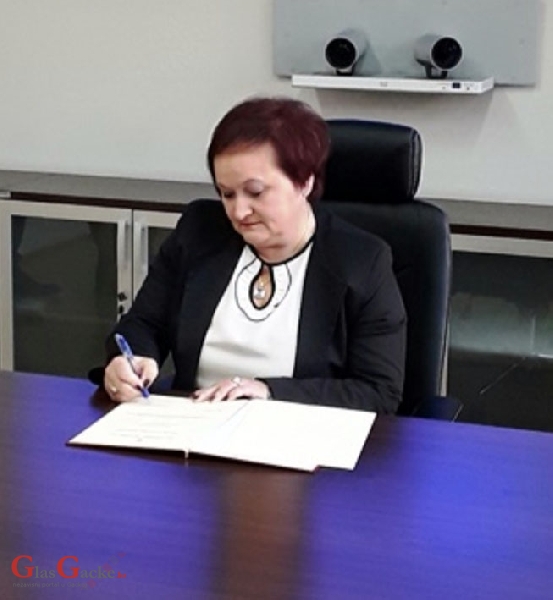 Vera Magdić Bižanović - državna odvjetnica u ŽDO Karlovac Vera Magdić Bižanović - državna odvjetnica u ŽDO Karlovac