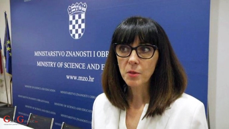 VUKOVARCI POBJESNILI! Divjak ukida škole u njihovoj županiji? VUKOVARCI POBJESNILI! Divjak ukida škole u njihovoj županiji?