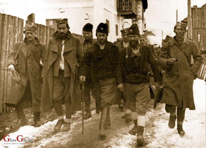 Komemorira li Pupovac i četnike u Jasenovcu? Komemorira li Pupovac i četnike u Jasenovcu?