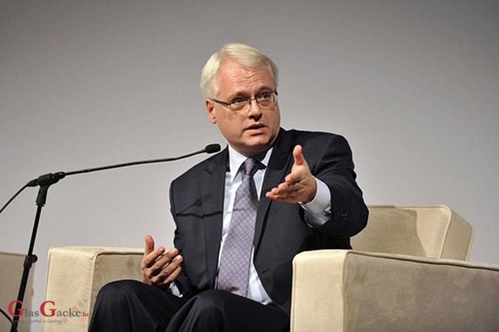 Ivo Josipović: Fratri sa Širokog bili su legitiman vojni cilj Ivo Josipović: Fratri sa Širokog bili su legitiman vojni cilj