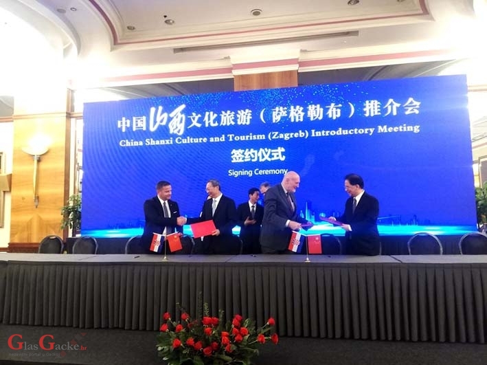 Turistički sporazum TZ Ličko-senjske županije i kineske provincije Shanxi Turistički sporazum TZ Ličko-senjske županije i kineske provincije Shanxi