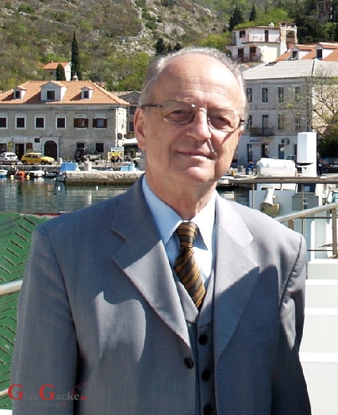 Katedra Čakavskog sabora izgubila još jednog člana - umro je akademik Petar Strčić