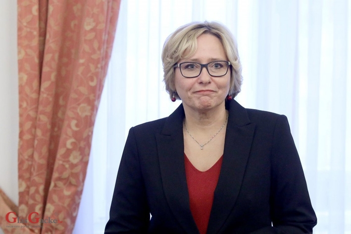 Ratni veterani Splita pučkoj progoniteljici Lori Vidović i supruzi Milorada Pupovca