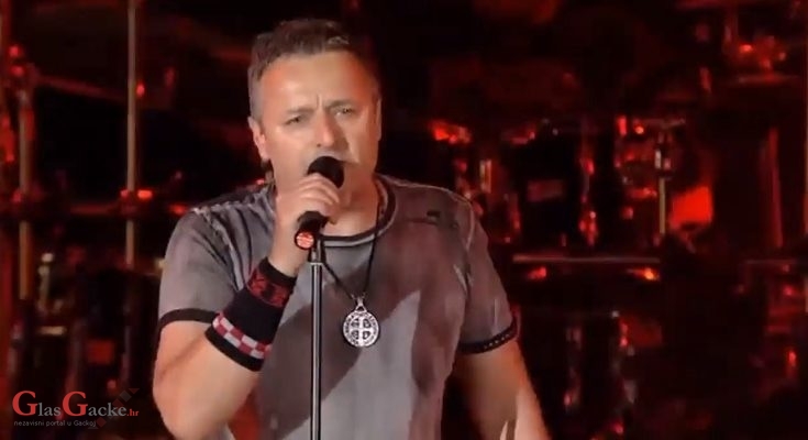 Zbog bezazlenog obilježja policija ih nije pustila na Thompsonov koncert