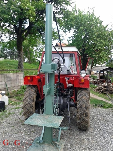 Planuo cjepač za drva Planuo cjepač za drva