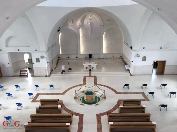 Prostrana crkva, pa to ti je