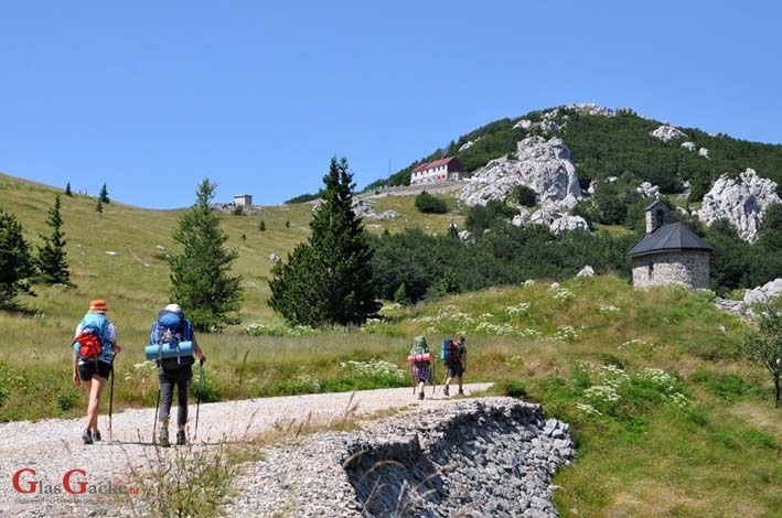 Sutra se otvara Planinarski dom Zavižan Sutra se otvara Planinarski dom Zavižan