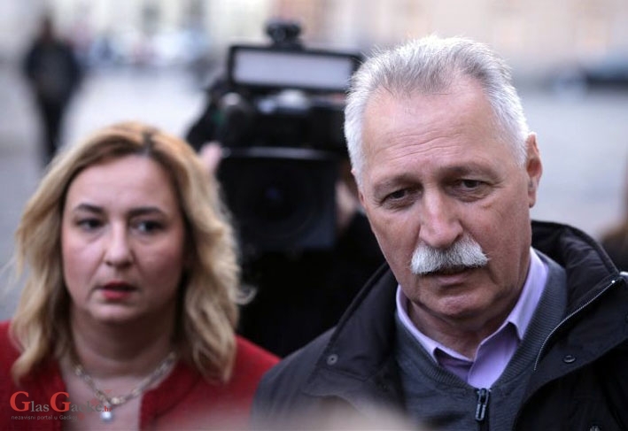 Kako su sindikati prevarili učitelje Kako su sindikati prevarili učitelje