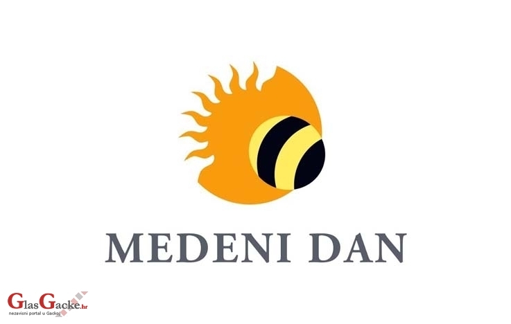 Održan treći Školski medni dan diljem Hrvatske Održan treći Školski medni dan diljem Hrvatske