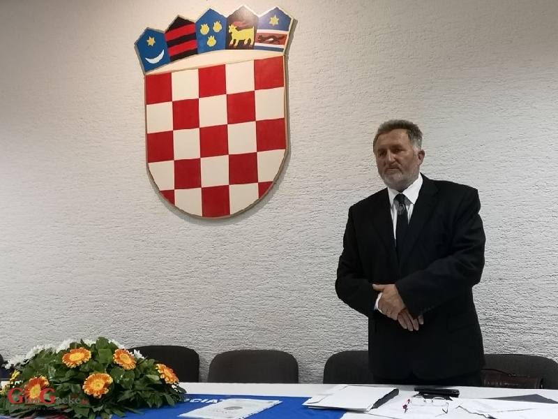 Tomo Bukovac-Butina novi/stari predsjednik RK IPA Ličko-senjska Tomo Bukovac-Butina novi/stari predsjednik RK IPA Ličko-senjska