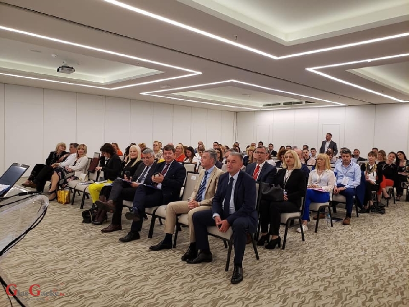 Završio 31.Forum poslovanja nekretninama, 300 agenata na jednom mjestu Završio 31.Forum poslovanja nekretninama, 300 agenata na jednom mjestu