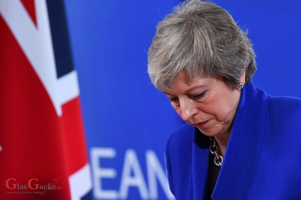 THERESA MAY PODNIJELA OSTAVKU! Elita strahuje od mogućeg nasljednika!