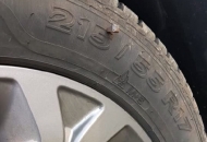 Konjski čavli u gumama automobila Konjski čavli u gumama automobila