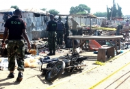 Policajac pobio djecu na uskrsnoj procesiji u Nigeriji Policajac pobio djecu na uskrsnoj procesiji u Nigeriji