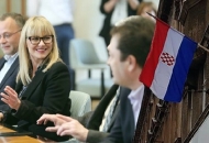 Policija upala u prostorije NHR zbog - prvoga bijelog polja Policija upala u prostorije NHR zbog - prvoga bijelog polja