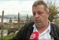 Macola ne da medvjede jer je za njiih mentalno vezan Macola ne da medvjede jer je za njiih mentalno vezan