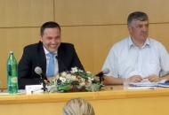 Politička agonija se nastavlja - Skupština opet prekinuta Politička agonija se nastavlja - Skupština opet prekinuta