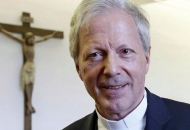 Papa Franjo smijenio tajnika biskupije koji je zabranio misu na Bleiburgu Papa Franjo smijenio tajnika biskupije koji je zabranio misu na Bleiburgu