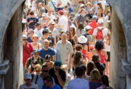 U prvih šest mjeseci 2019. godine u Hrvatskoj 6 posto više turista U prvih šest mjeseci 2019. godine u Hrvatskoj 6 posto više turista