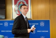 Penava: U Hrvatskoj imamo 21 nacionalnu manjinu, a problema samo s jednom Penava: U Hrvatskoj imamo 21 nacionalnu manjinu, a problema samo s jednom