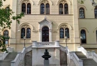 Nakon 70-ak godina kanonsko pravo vraćeno na zagrebački Pravni fakultet Nakon 70-ak godina kanonsko pravo vraćeno na zagrebački Pravni fakultet