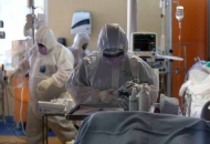 Iz gospićke bolnice stigla pacijentica koja je na respiratoru Iz gospićke bolnice stigla pacijentica koja je na respiratoru