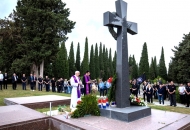 Dosta je toga da se nama prigovara što komemoriramo svoje mrtve! Dosta je toga da se nama prigovara što komemoriramo svoje mrtve!