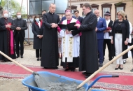 U Subotici položen i blagoslovljen kamen temeljac za Hrvatsku kuću U Subotici položen i blagoslovljen kamen temeljac za Hrvatsku kuću