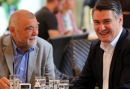 Ljevičari danas bjesne na Milanovića, a za iste stvari Mesiću su pljeskali Ljevičari danas bjesne na Milanovića, a za iste stvari Mesiću su pljeskali
