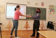 Kontakt policajki iz Donjeg Lapca uručen Školski Oskar Kontakt policajki iz Donjeg Lapca uručen Školski Oskar