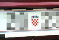 Mijenjaju tablice i policiji mažu oči Mijenjaju tablice i policiji mažu oči