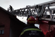 Lakše ozlijeđen vatrogasac DVD-a Otočac u Sisku Lakše ozlijeđen vatrogasac DVD-a Otočac u Sisku