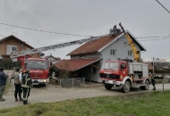 4. smjena vatrogasaca stigla u Petrinju 4. smjena vatrogasaca stigla u Petrinju