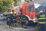 Gospićki vatrogasci preuzimanju novo vatrogasno vozilo povodom Dana vatrogastva i Dana Svetog Florijana