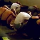 Prikazivanje potresnoga filma Glavu dole, ruke na leđa u Perušiću