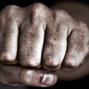 U Lešću napadnut muškarac ispred svoje kuće noću