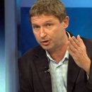 Nazor žestoko: Ako vidite da se s puškom u ruci motam oko Niša ili Čačka, slo-bodno me zatucite kao 'kera pored tarabe'