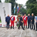 Vijenci i svijeće na spomenik braniteljima u Otočcu i Zalužnici