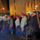 U Otočcu upaljena prva adventska svijeća