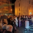 U Otočcu upaljena prva adventska svijeća